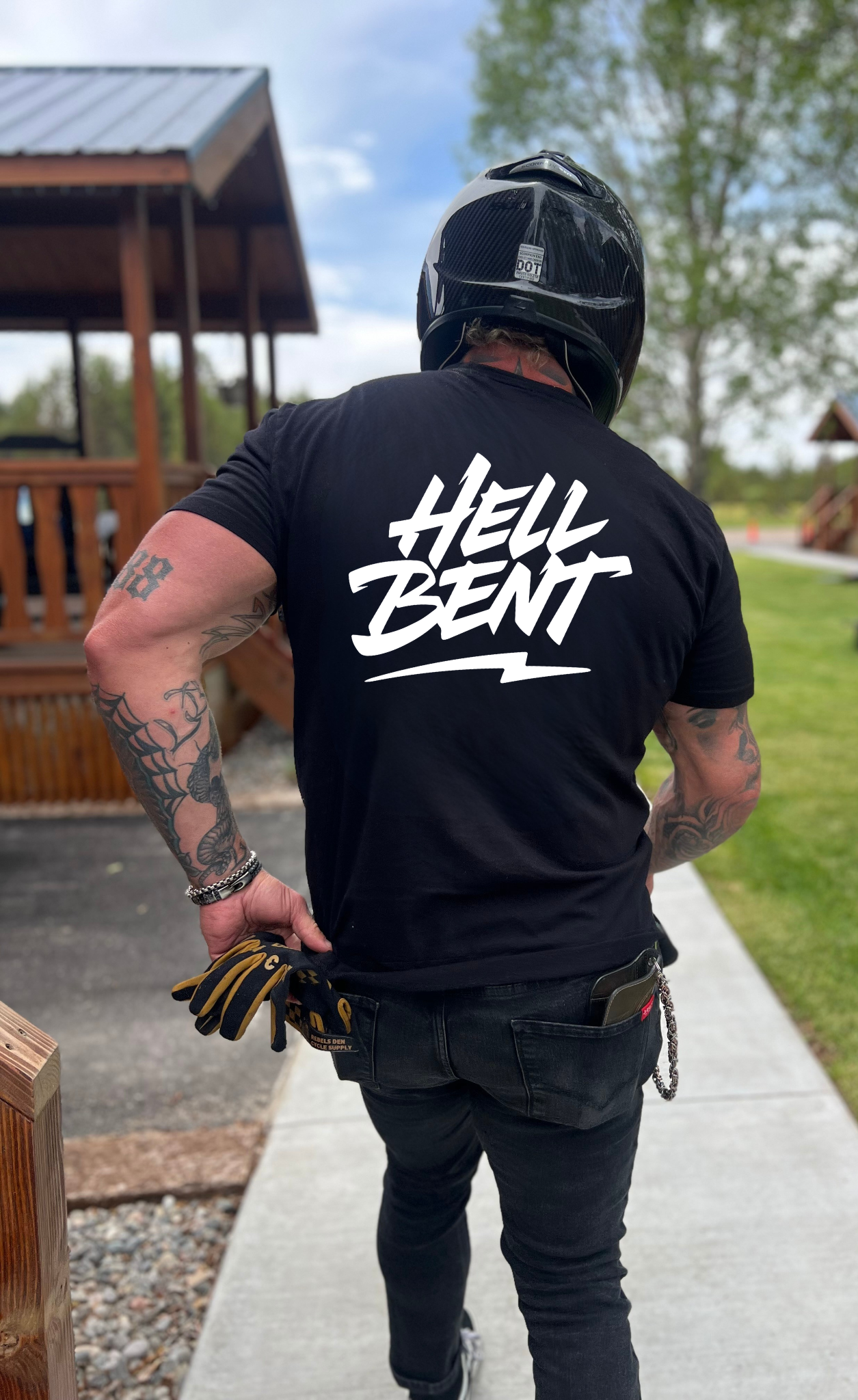 Curved Hem Logo Tee (Unisex)